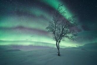 How to Edit Northern Lights Photography Without Ruining the Atmosphere — Mikko Lagerstedt