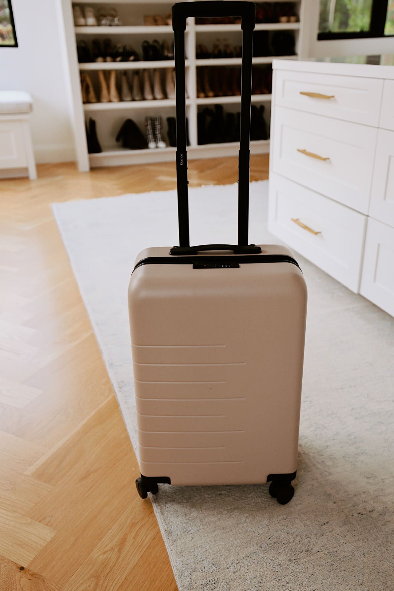 quince luggage, packing tips for traveling with a carry-on only