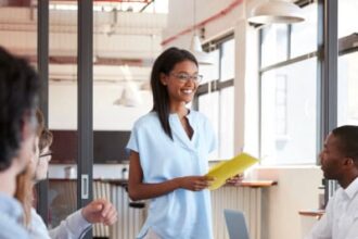 Should You Dress Like Younger Coworkers?