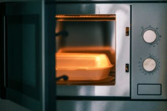 foam container in microwave
