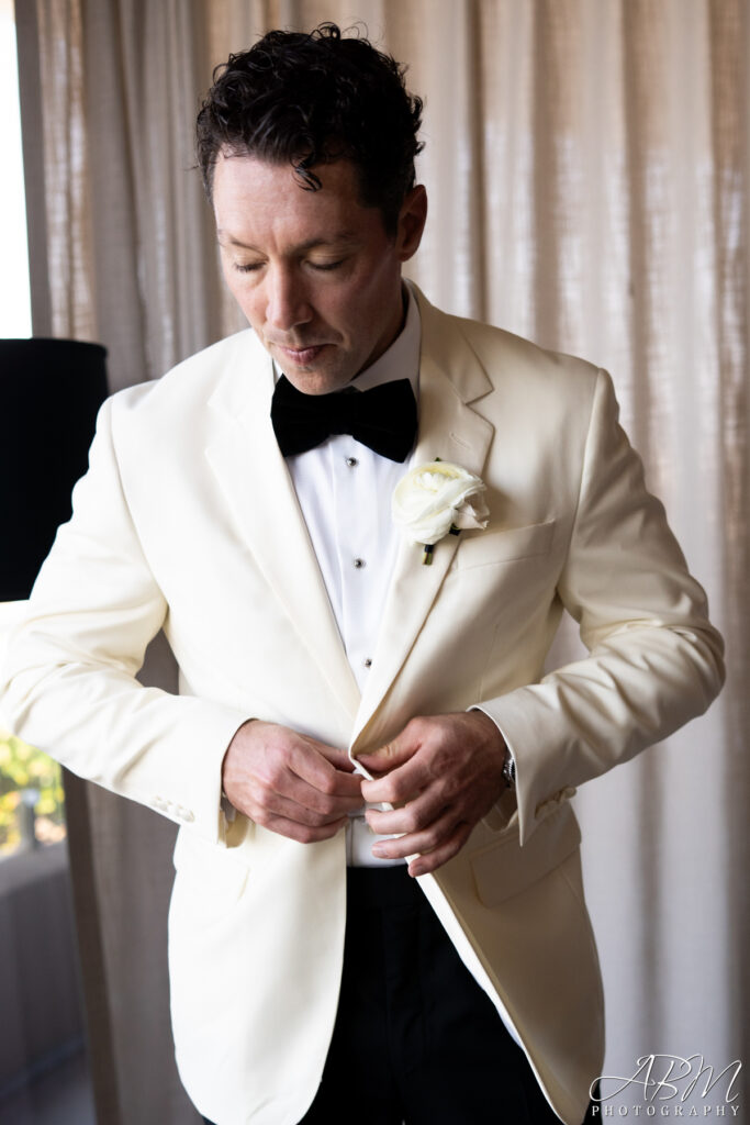 Alila_Marea_beach_resort_encinitas_wedding_photography16-683x1024 Alila Marea Beach Resort | Mission San Diego de Alcalá | Taylor + Drew's Wedding Photography