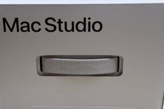 I am selling some of my computer and camera gear: First come - First serve!