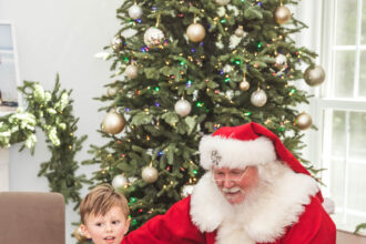 Kimberly Lapides eatsleepwear christmas themed birthday party for 4 year old